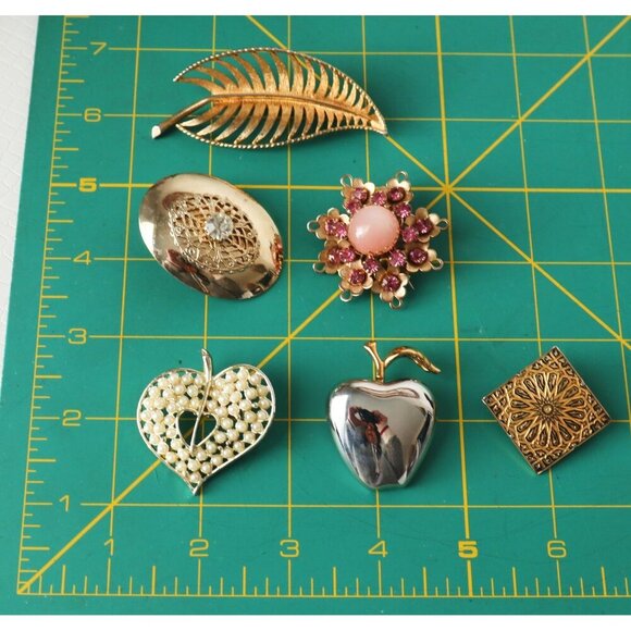 Mid-Century Modern Gold  & Silver Tone Brooches Set Of 6 W/ Pearl & Rhinestone - Picture 8 of 8